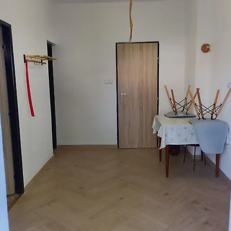 V Soukromi Lovcice (Hradec Kralove)